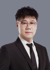 曹堃174X244.jpg